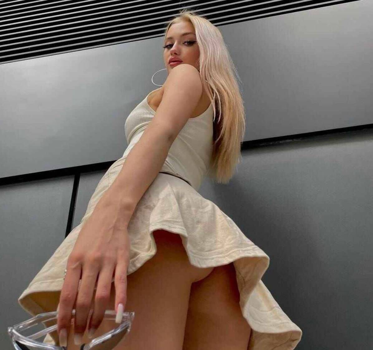 Zeytinburnu Escort Bayan Burcuyla Renkli Bir Geceye Adım Atın